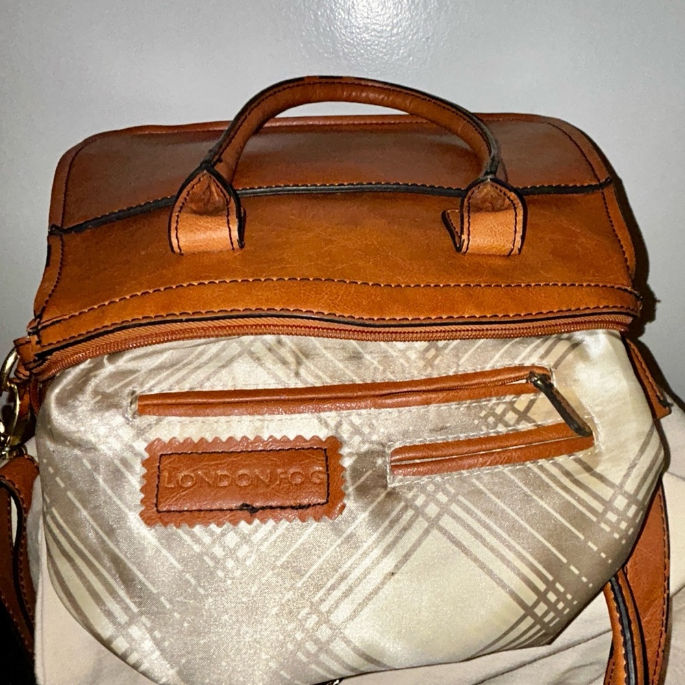 London Fog Tan Leather Tote with Gold Accents and crossbody strap. - Picture 9 of 10